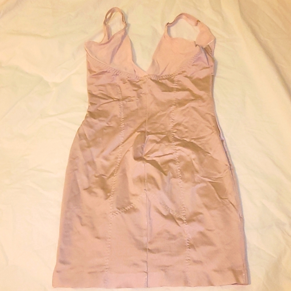Victoria Secret so curvaceous medium cream color